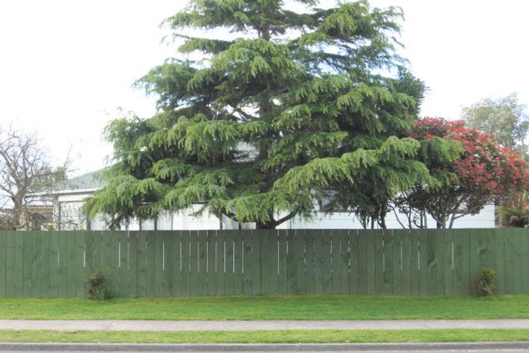 Photo of property in 213 Gravatt Road, Papamoa Beach, Papamoa, 3118