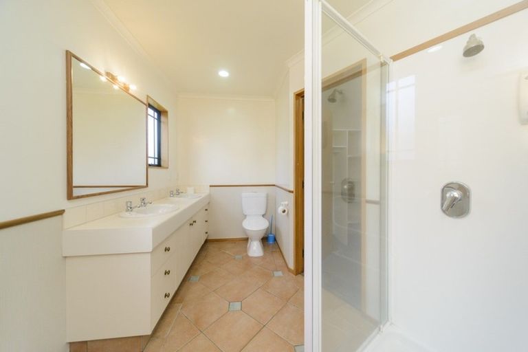 Photo of property in 6 Flemington Lane, Awapuni, Palmerston North, 4412