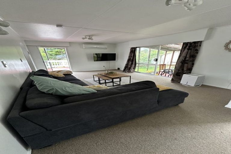 Photo of property in 25 Clapham Grove, Stokes Valley, Lower Hutt, 5019