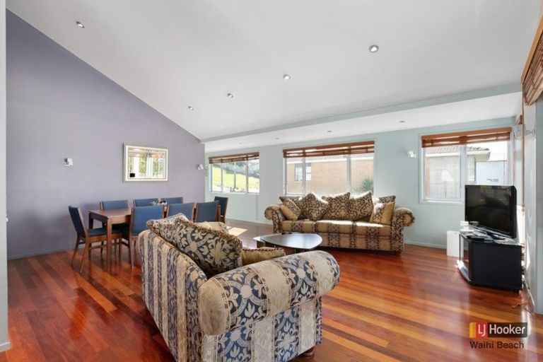 Photo of property in 221 Seaforth Road, Waihi Beach, 3611