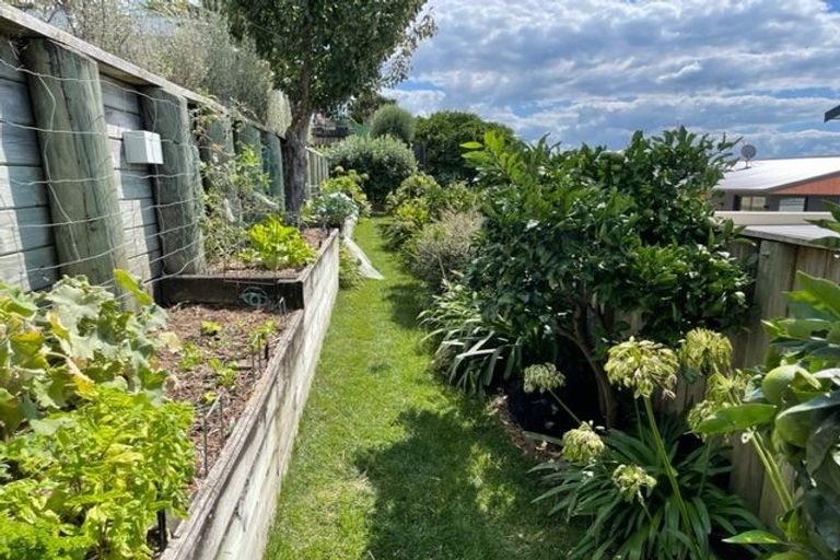 Photo of property in 2/26 Pillans Road, Otumoetai, Tauranga, 3110