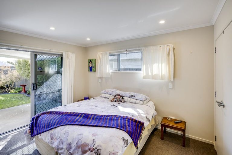 Photo of property in 4 Mcnaughton Place, Onekawa, Napier, 4110