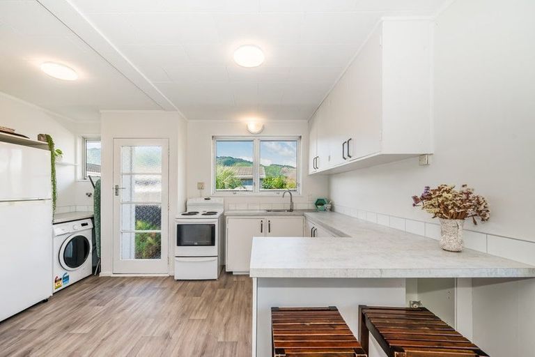 Photo of property in 27a Matai Street, Waikanae, 5036