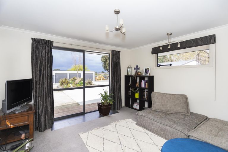 Photo of property in 22 Trailview Lane, Weston, Oamaru, 9401
