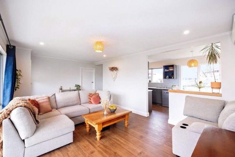 Photo of property in 1 Ripon Place, Tamatea, Napier, 4112
