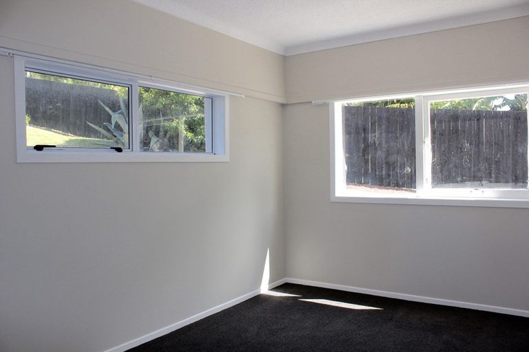 Photo of property in 1/56 Ambler Avenue, Glen Eden, Auckland, 0602