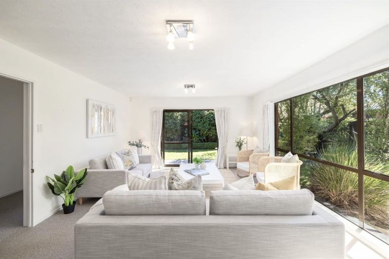 Photo of property in 1/15 Inglewood Place, Avonhead, Christchurch, 8042