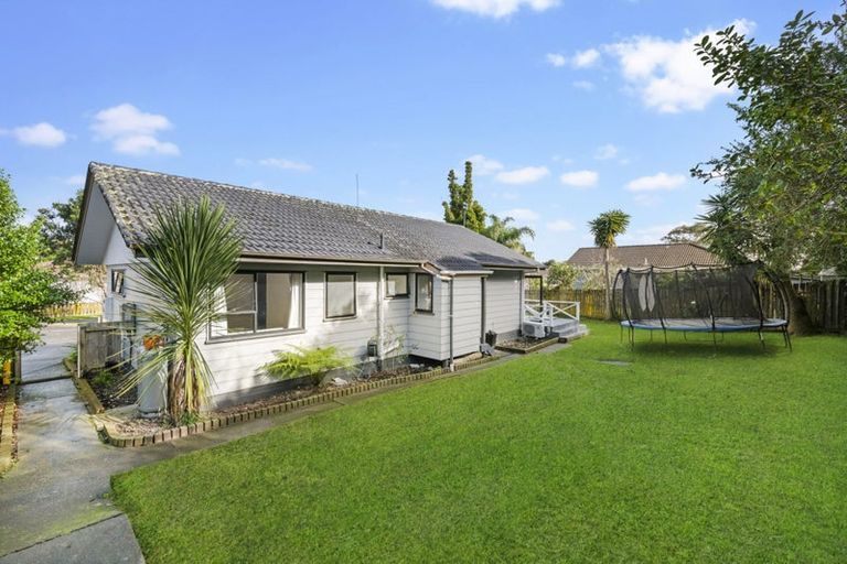 Photo of property in 81 Santiago Crescent, Unsworth Heights, Auckland, 0632