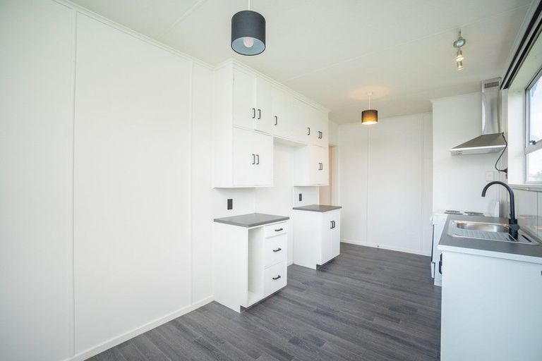 Photo of property in 74 Stillwater Place, Westbrook, Palmerston North, 4412