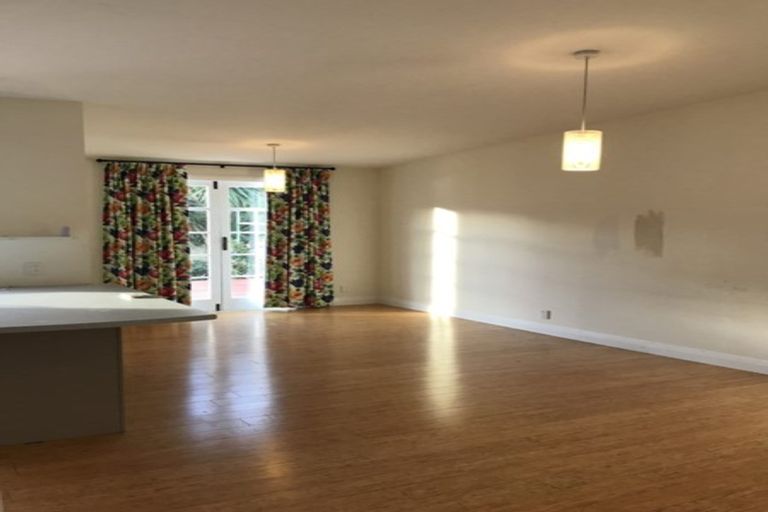 Photo of property in 92 Britomart Street, Berhampore, Wellington, 6023