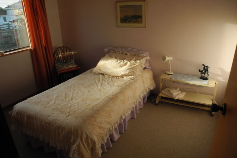 Photo of property in 19 Smith Street, Waimate, 7924