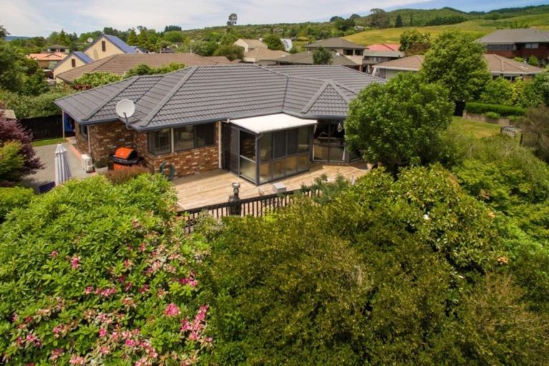 Photo of property in 35 Hoyte Place, Pukehangi, Rotorua, 3015