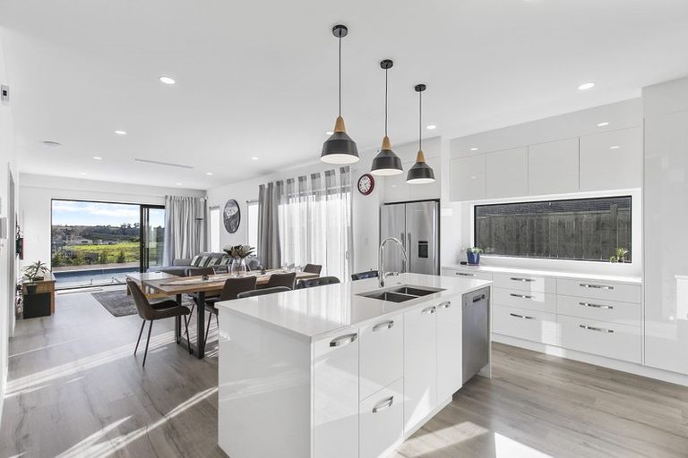 Photo of property in 196 Matua Road, Kumeu, 0810