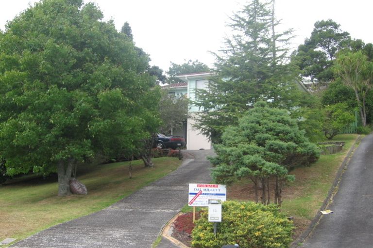 Photo of property in 13 Garner Place, Glenfield, Auckland, 0629