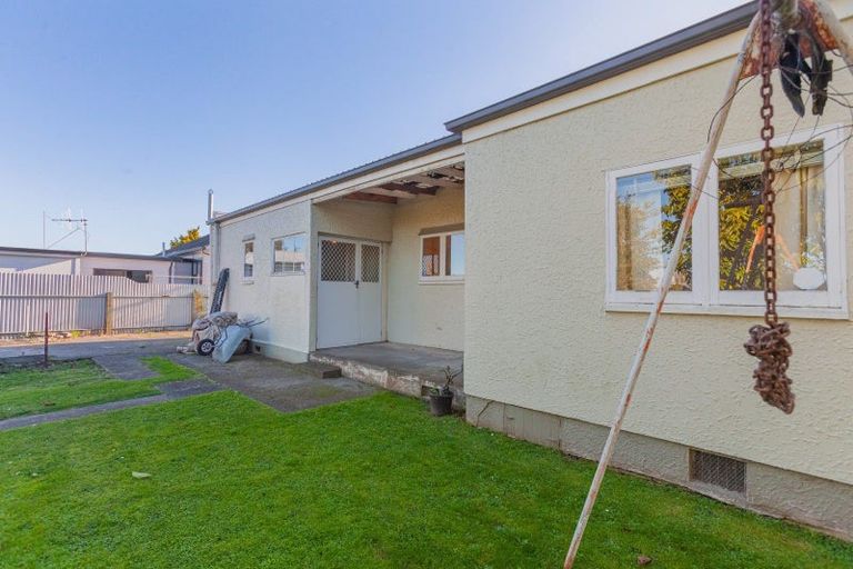 Photo of property in 30 Anzac Avenue, Onekawa, Napier, 4110