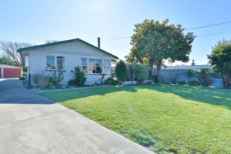 Photo of property in 43 Uxbridge Street, Redwood, Christchurch, 8051