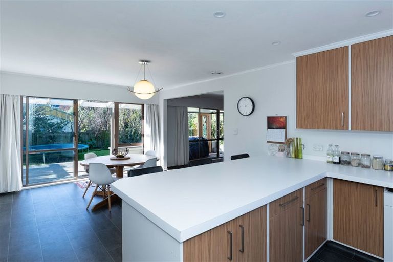 Photo of property in 7 Waikare Road, Raumati Beach, Paraparaumu, 5032