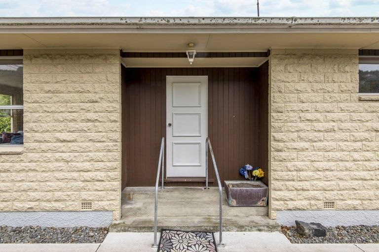 Photo of property in 1/69 Wiggins Street, Sumner, Christchurch, 8081