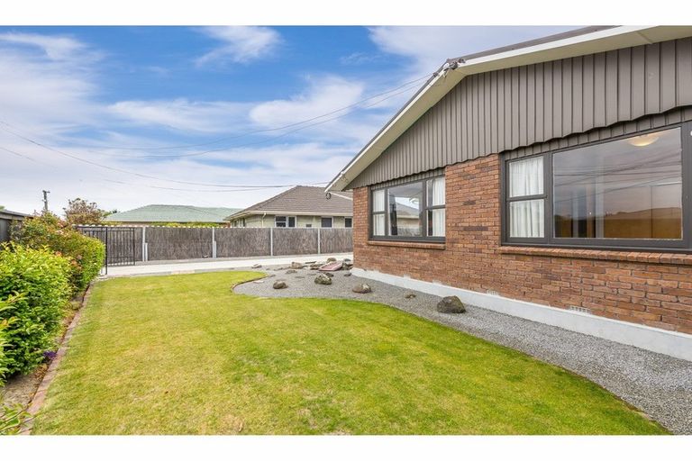 Photo of property in 6 Strathfield Avenue, Dallington, Christchurch, 8061