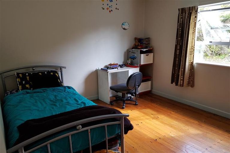 Photo of property in 18 Northfield Road, Waitakere, Auckland, 0816