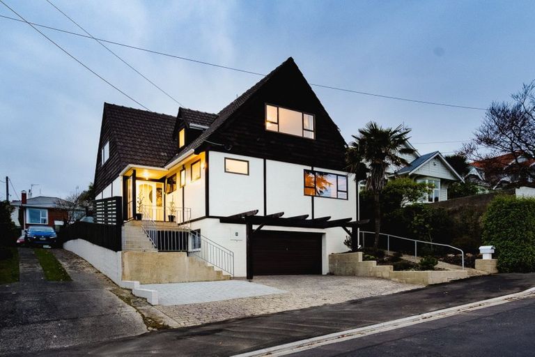 Photo of property in 3 Granville Terrace, Belleknowes, Dunedin, 9011