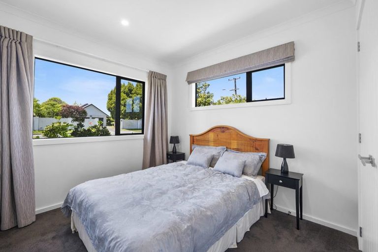 Photo of property in 438 Mangorei Road, Highlands Park, New Plymouth, 4312