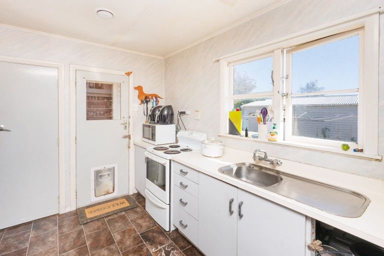 Photo of property in 17 Sefton Avenue, Highbury, Palmerston North, 4412