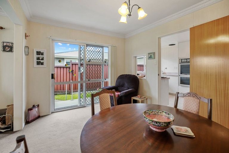Photo of property in 14 Hilton Road, St Andrews, Hamilton, 3200