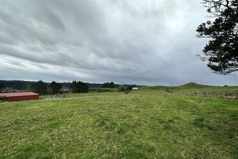 Photo of property in 846 Kaka Road, Okoki, Urenui, 4375