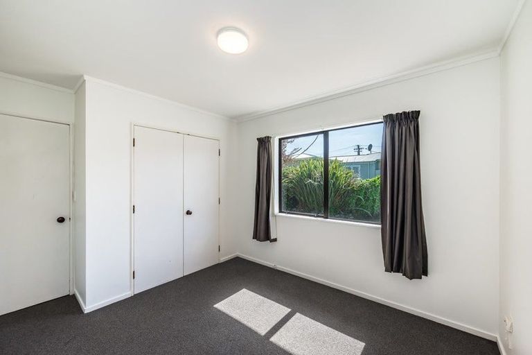 Photo of property in 44b Eatwell Avenue, Paraparaumu Beach, Paraparaumu, 5032