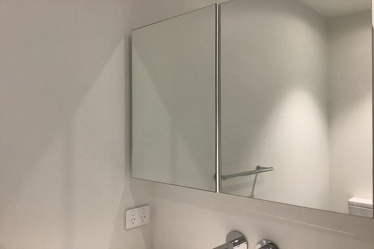 Photo of property in 22c Waipa Street, Birkenhead, Auckland, 0626