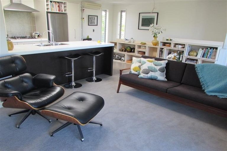 Photo of property in 358 Upper Harbour Drive, Greenhithe, Auckland, 0632