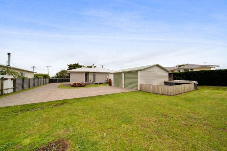 Photo of property in 47 Campbell Street, Hawera, 4610