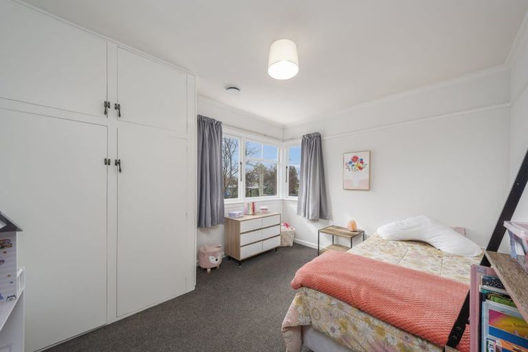 Photo of property in 17 Lionel Street, Avonside, Christchurch, 8061