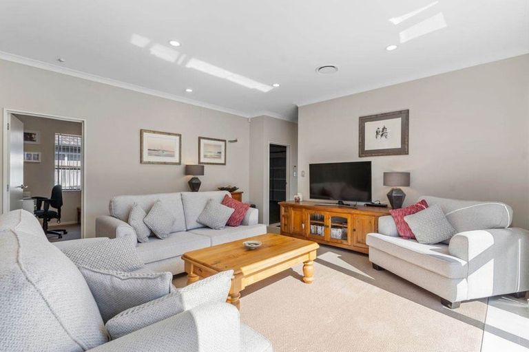 Photo of property in 13 Dromoland Drive, Flat Bush, Auckland, 2019
