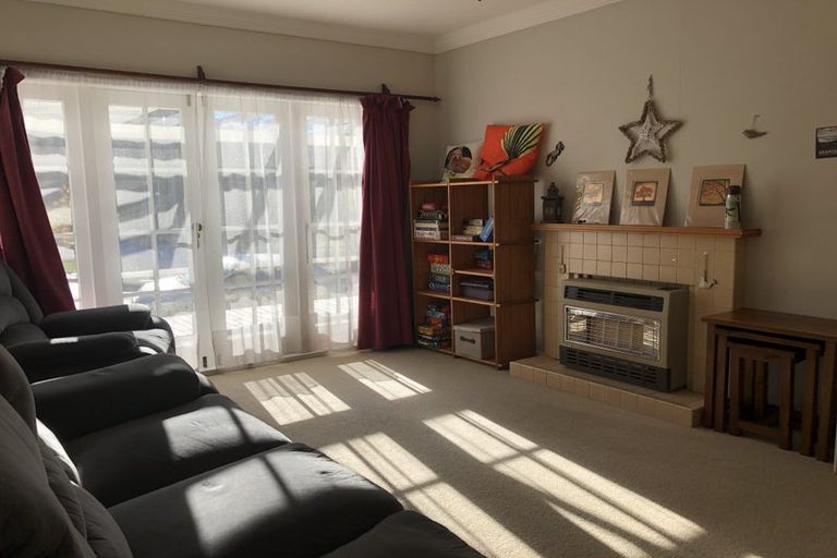 Photo of property in 19 Ironside Road, Johnsonville, Wellington, 6037