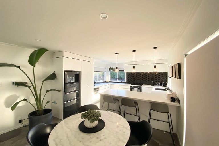 Photo of property in 65 Govett Avenue, Frankleigh Park, New Plymouth, 4310