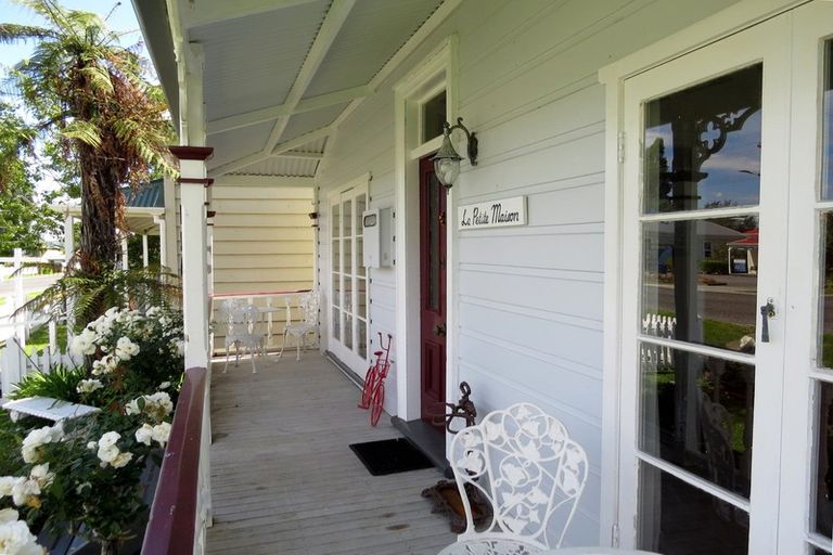 Photo of property in 80 Watt Street, Coromandel, 3506