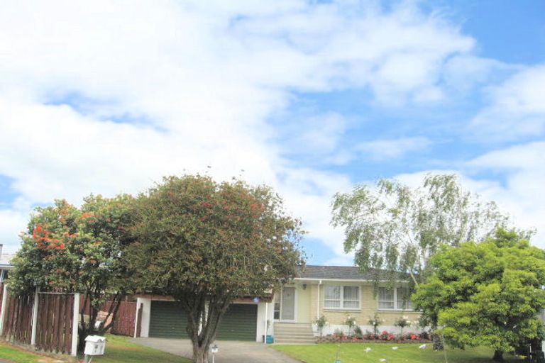 Photo of property in 24 Taonui Street, Rosehill, Papakura, 2113