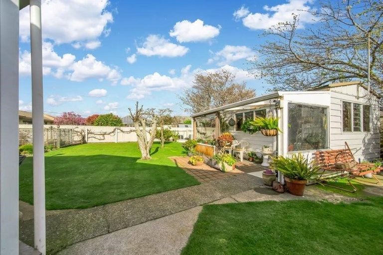 Photo of property in 52a Dixon Avenue, Hawera, 4610