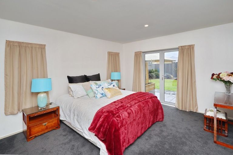 Photo of property in 49 Grimseys Road, Redwood, Christchurch, 8051