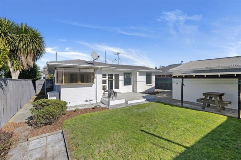 Photo of property in 37 Shirley Road, Shirley, Christchurch, 8013