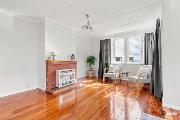 Photo of property in 66 Wilkie Crescent, Naenae, Lower Hutt, 5011