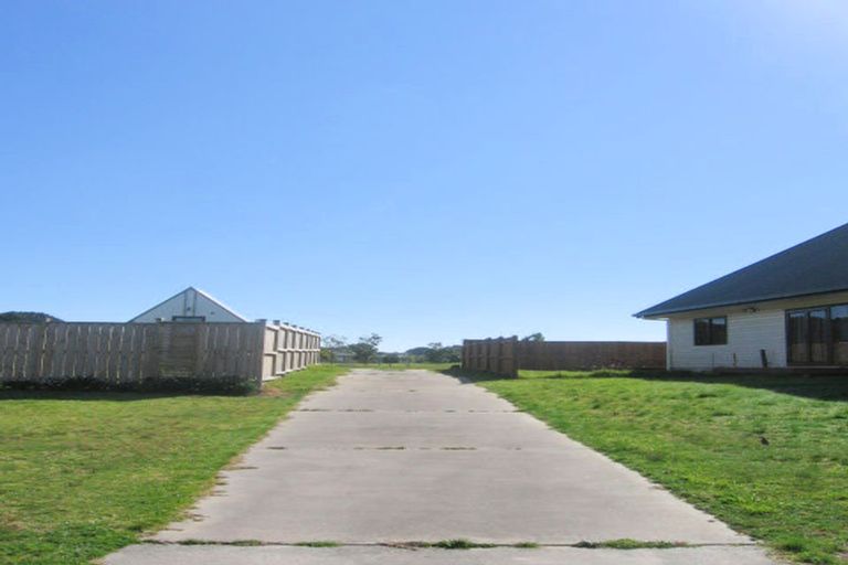 Photo of property in 119 The Fairway, Matarangi, Whitianga, 3592