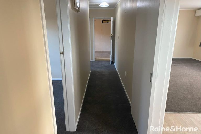 Photo of property in 140 Kingswood Road, Brookfield, Tauranga, 3110