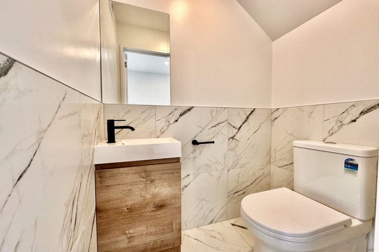 Photo of property in 11 Kiato Lane, Flat Bush, Auckland, 2019