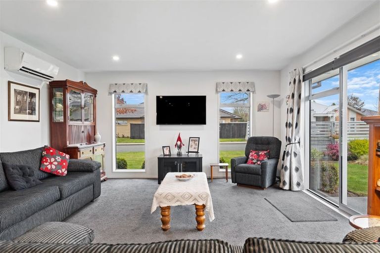 Photo of property in 10 Papawai Drive, Rangiora, 7400