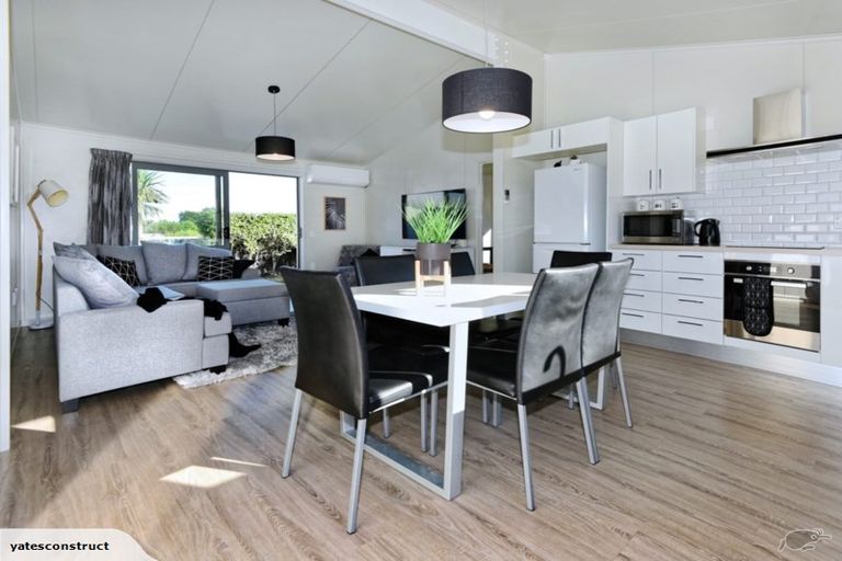 Photo of property in 3 Kingsbridge Drive, Burwood, Christchurch, 8083