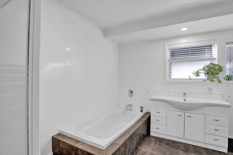 Photo of property in 45 Glen Lynne Avenue, Queenwood, Hamilton, 3210