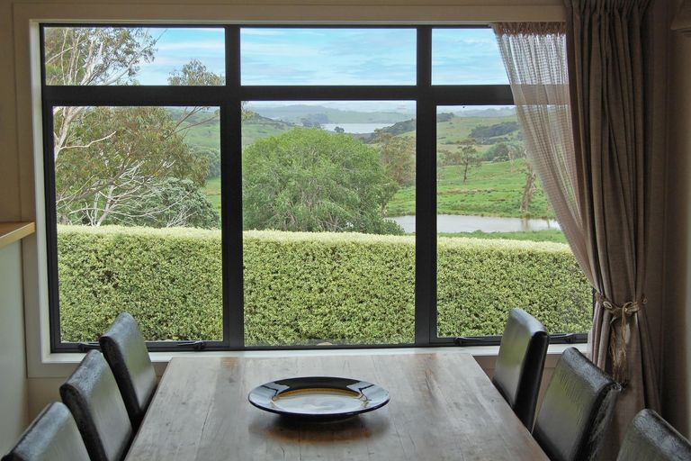 Photo of property in 1104 Oneriri Road, Kaiwaka, 0573